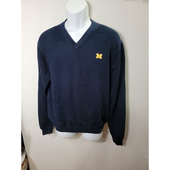 Lot of 5 Assorted Men Shirts ( 4 t-shirts, 1 sweater ) Size M (medium) - Picture 4 of 9